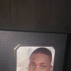 Meet your Posher, Neil sandou